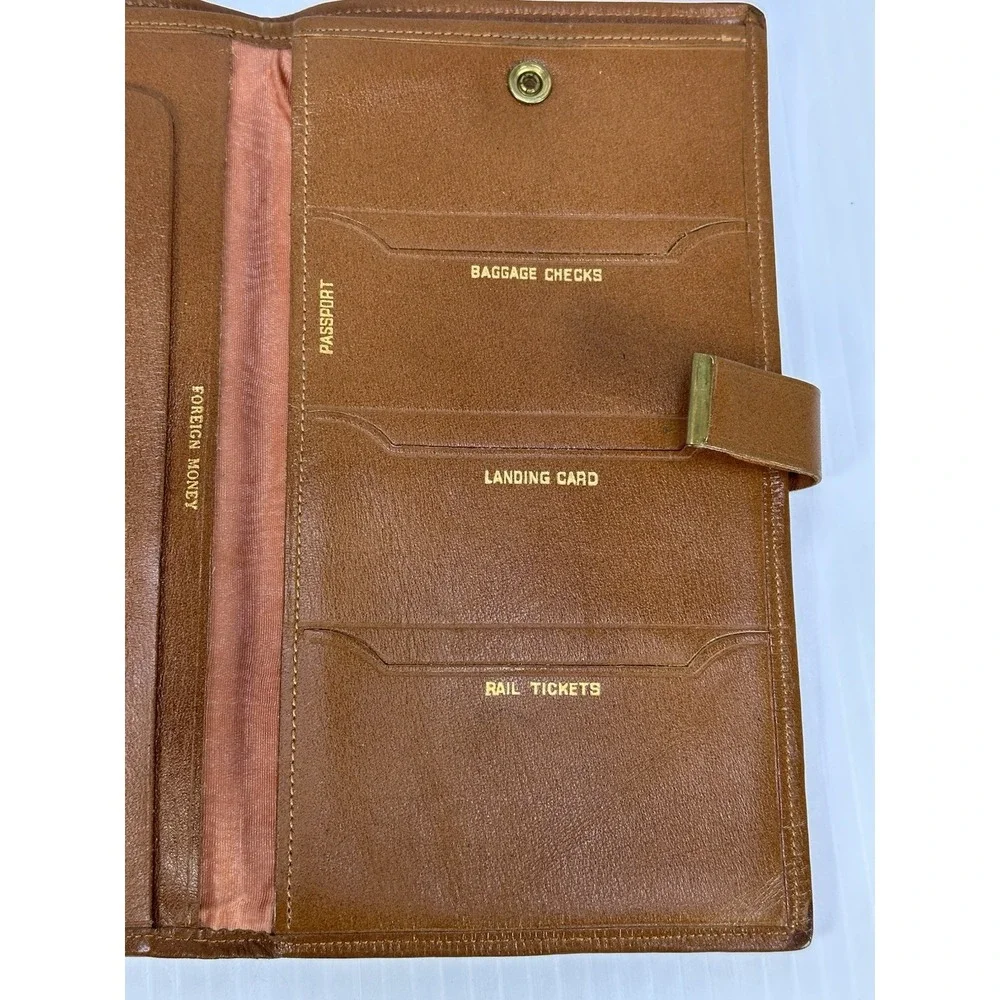 Vintage Travel Bifold Brown Mello Touch Cowhide Leather Passport Organizer 4.5x8
